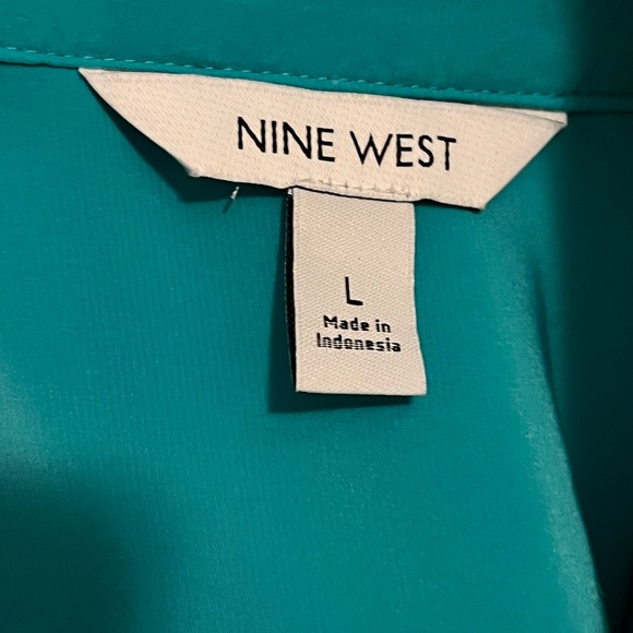 Women's Nine West Drapey Button Down Shirt - Picture 9 of 9